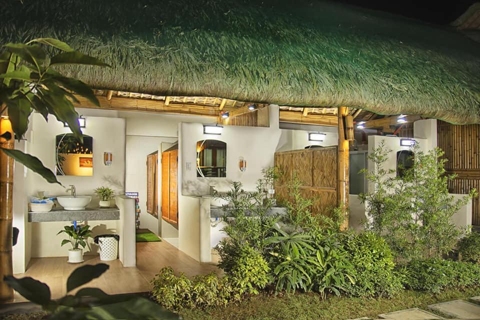 Casa-Carlita Private Resort By Cocotel Batangas Exterior photo